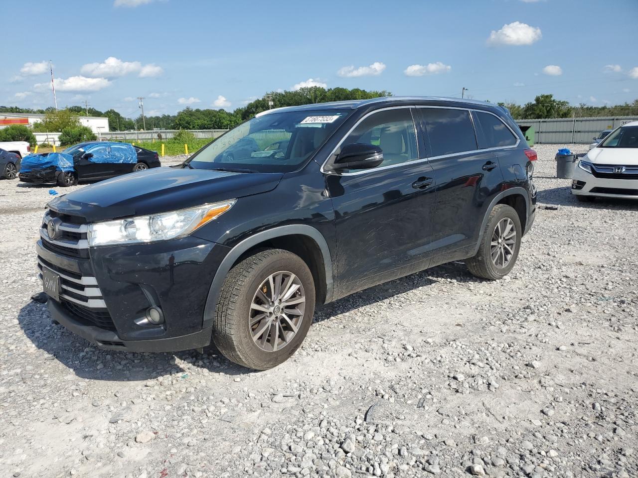 2017 TOYOTA HIGHLANDER