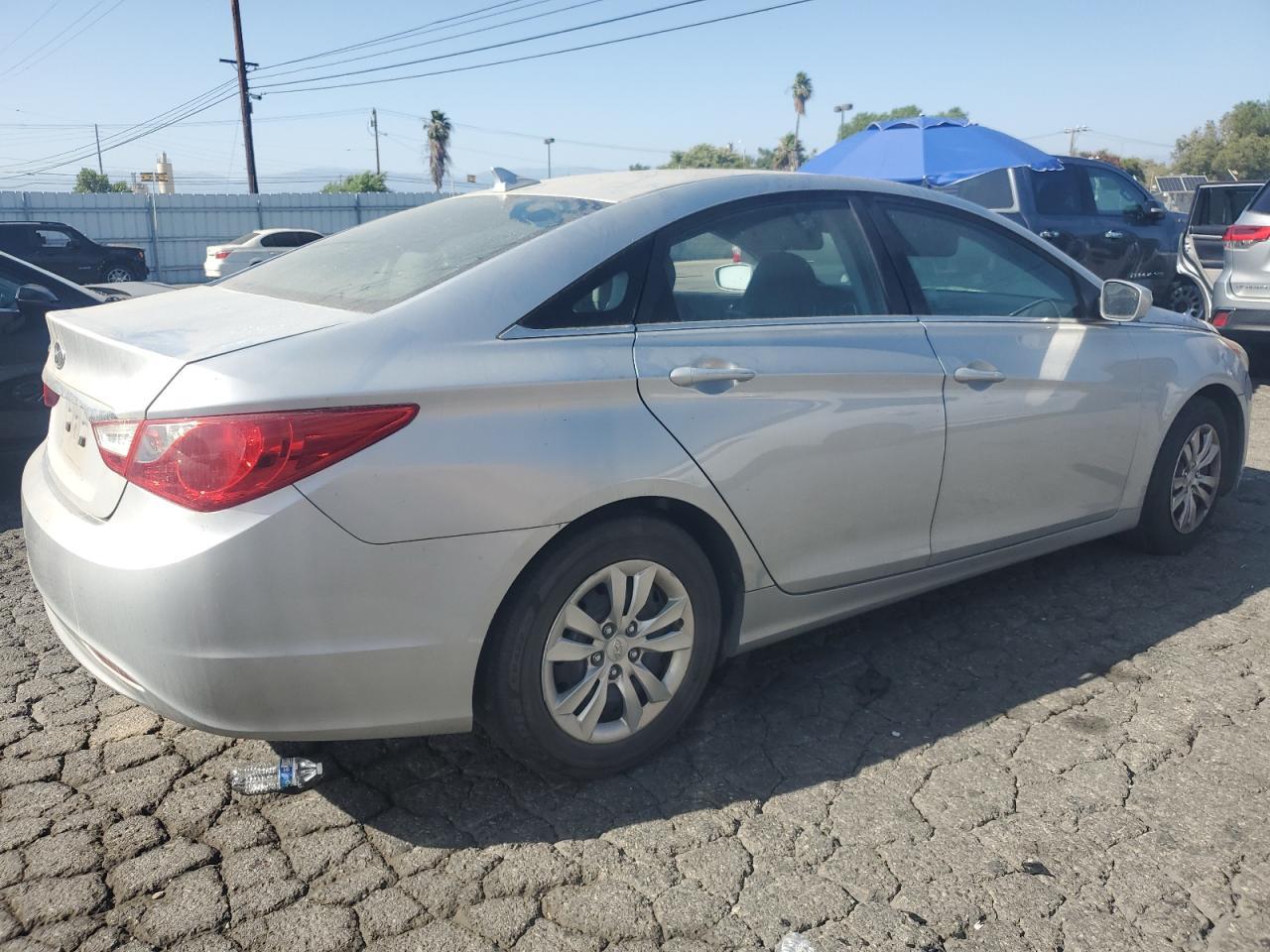 2011 HYUNDAI SONATA