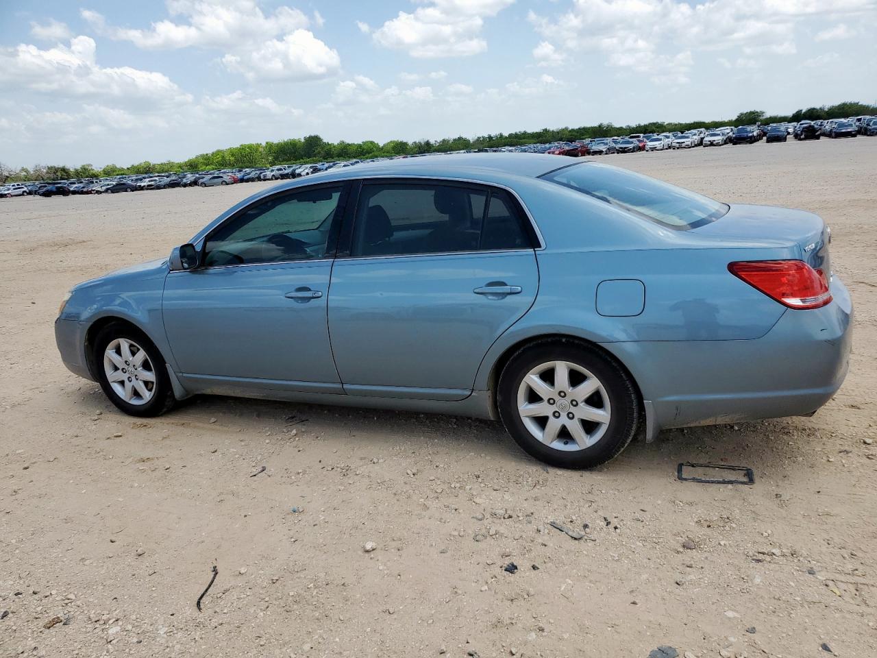 2006 TOYOTA Avalon