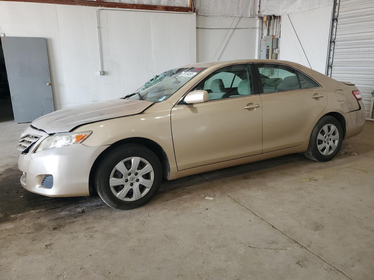 2010 TOYOTA CAMRY
