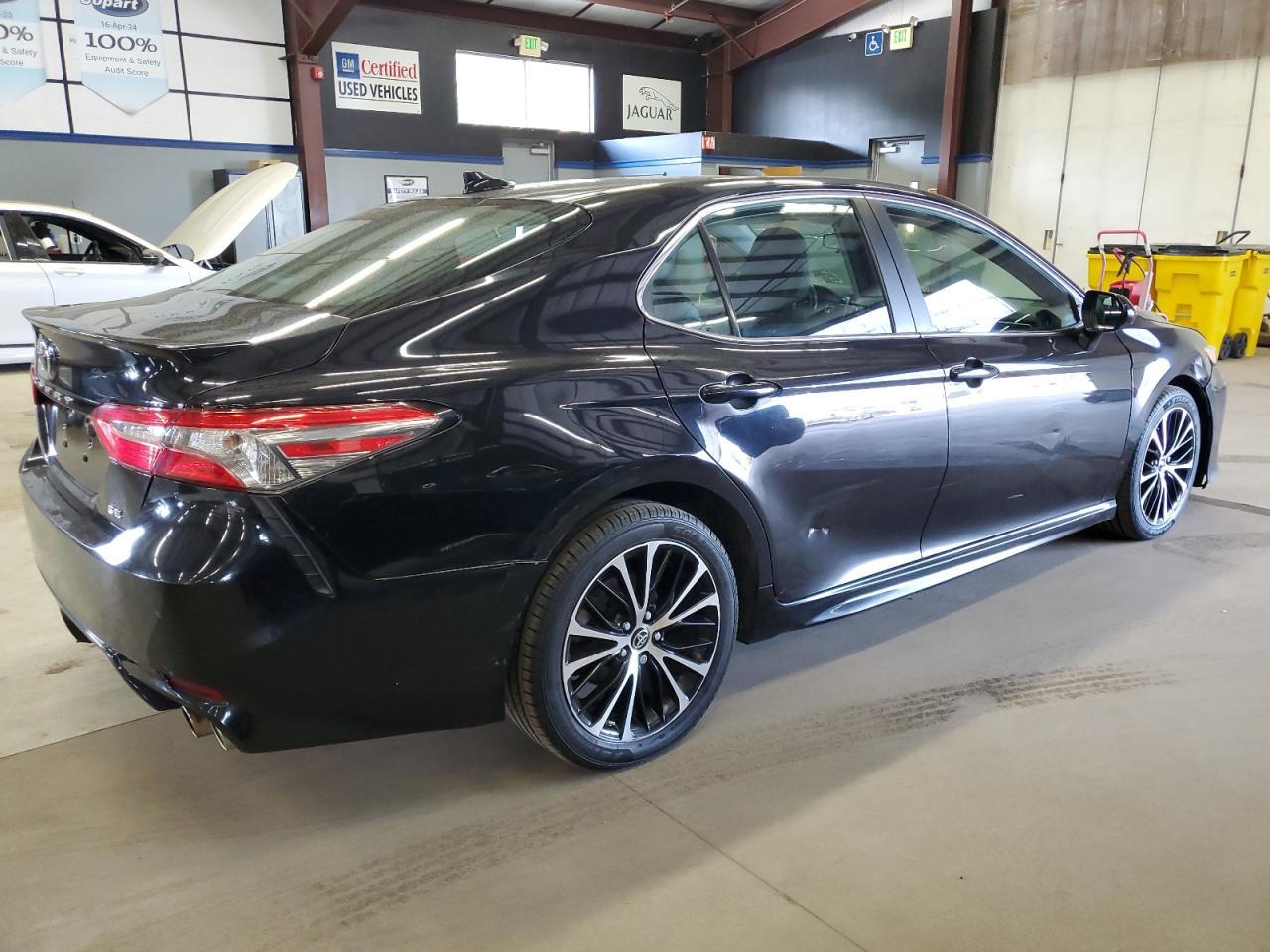 2019 TOYOTA CAMRY