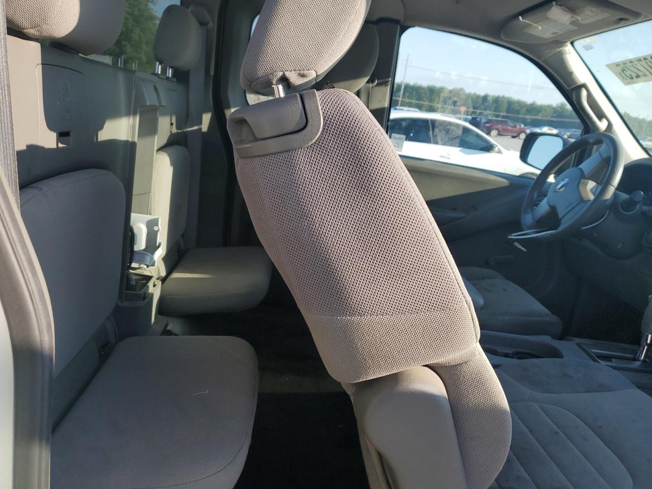 2012 NISSAN Frontier