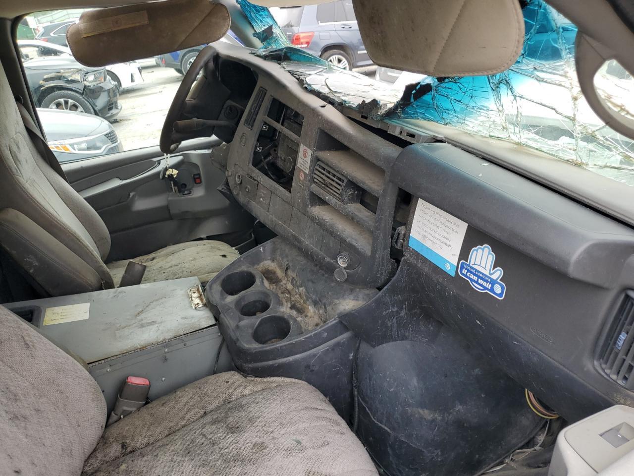 2012 CHEVROLET EXPRESS 2500