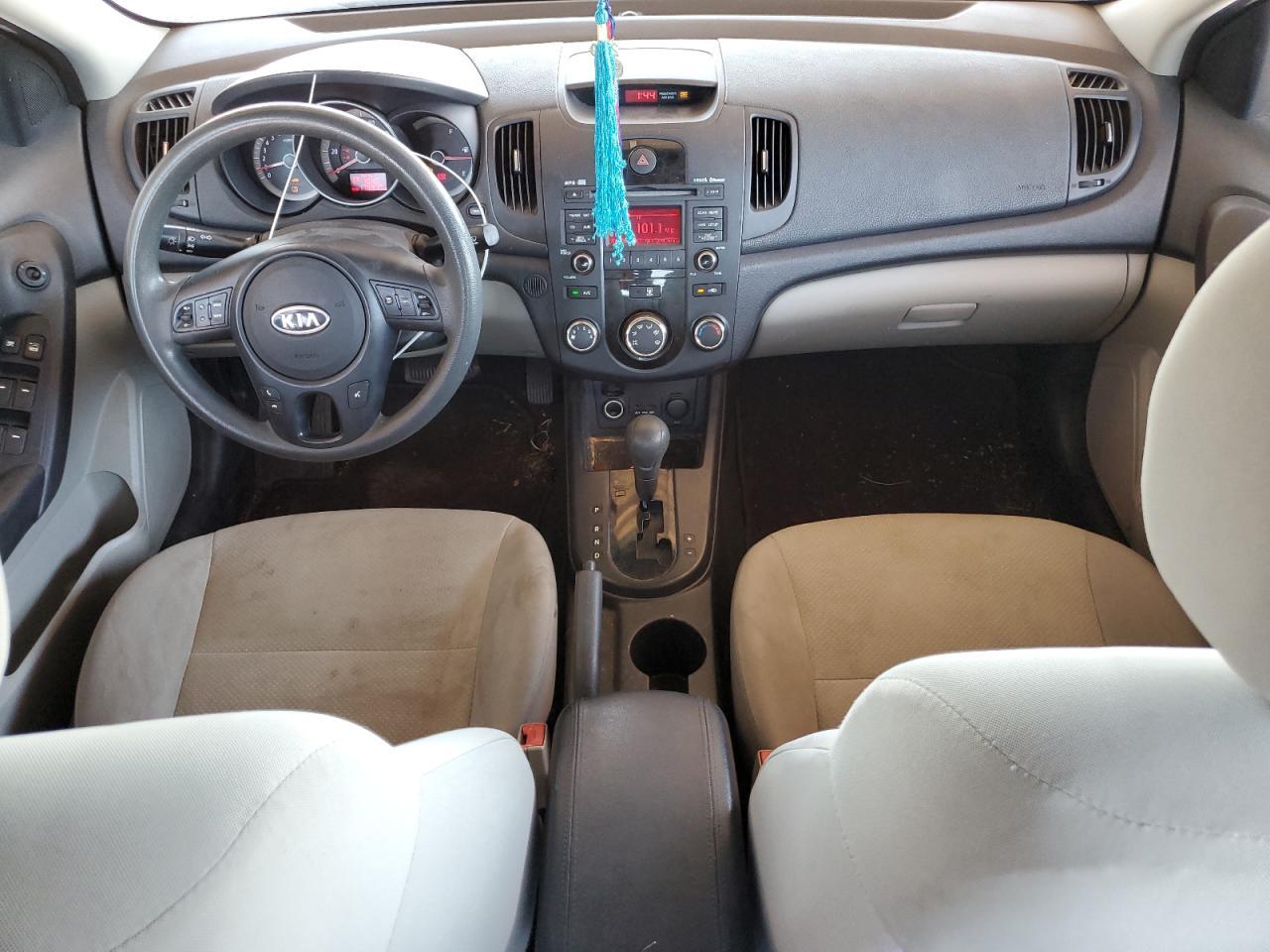 2010 KIA FORTE