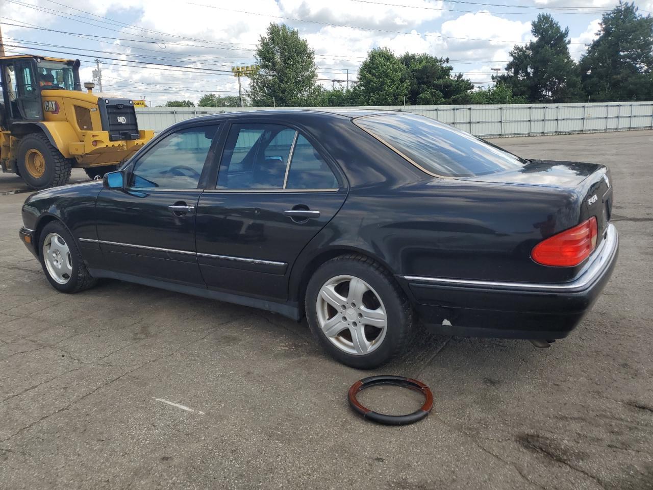 1997 MERCEDES-BENZ E-Class