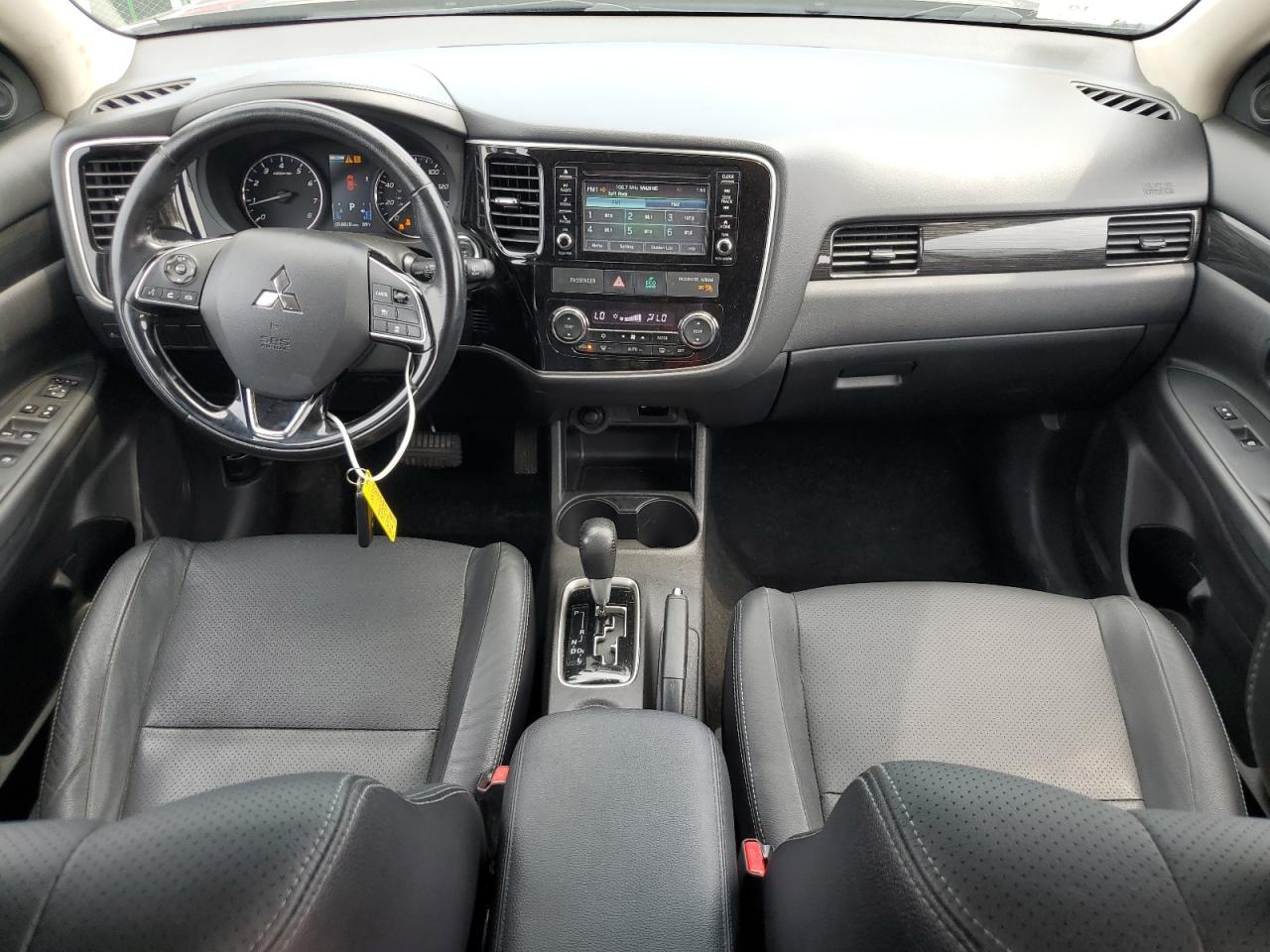 2016 MITSUBISHI outlander