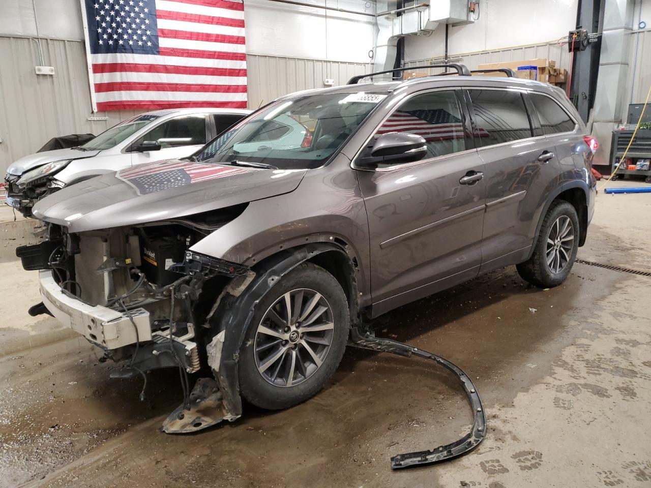 2018 TOYOTA HIGHLANDER