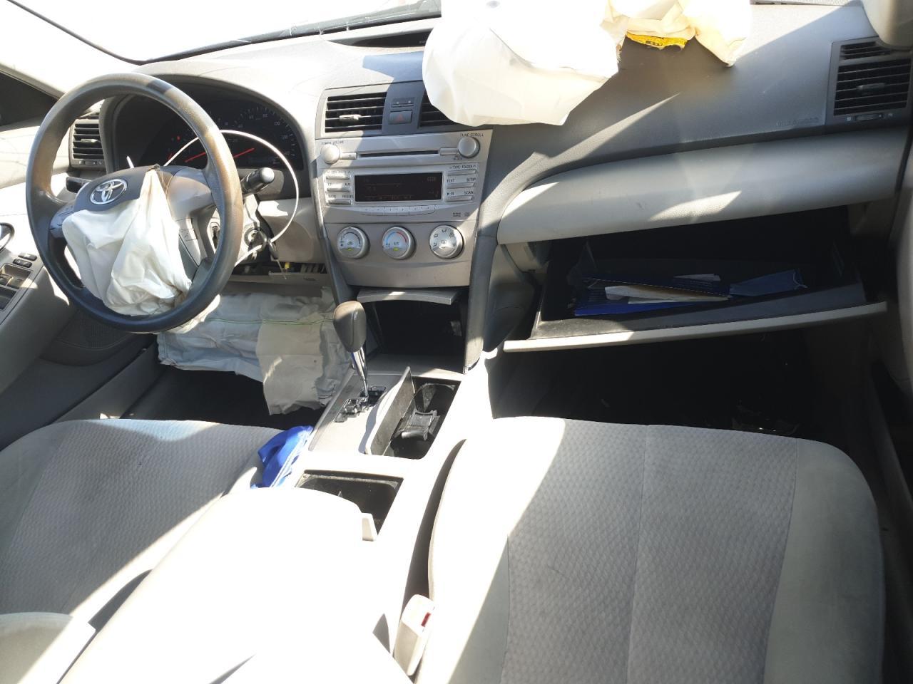 2011 TOYOTA CAMRY