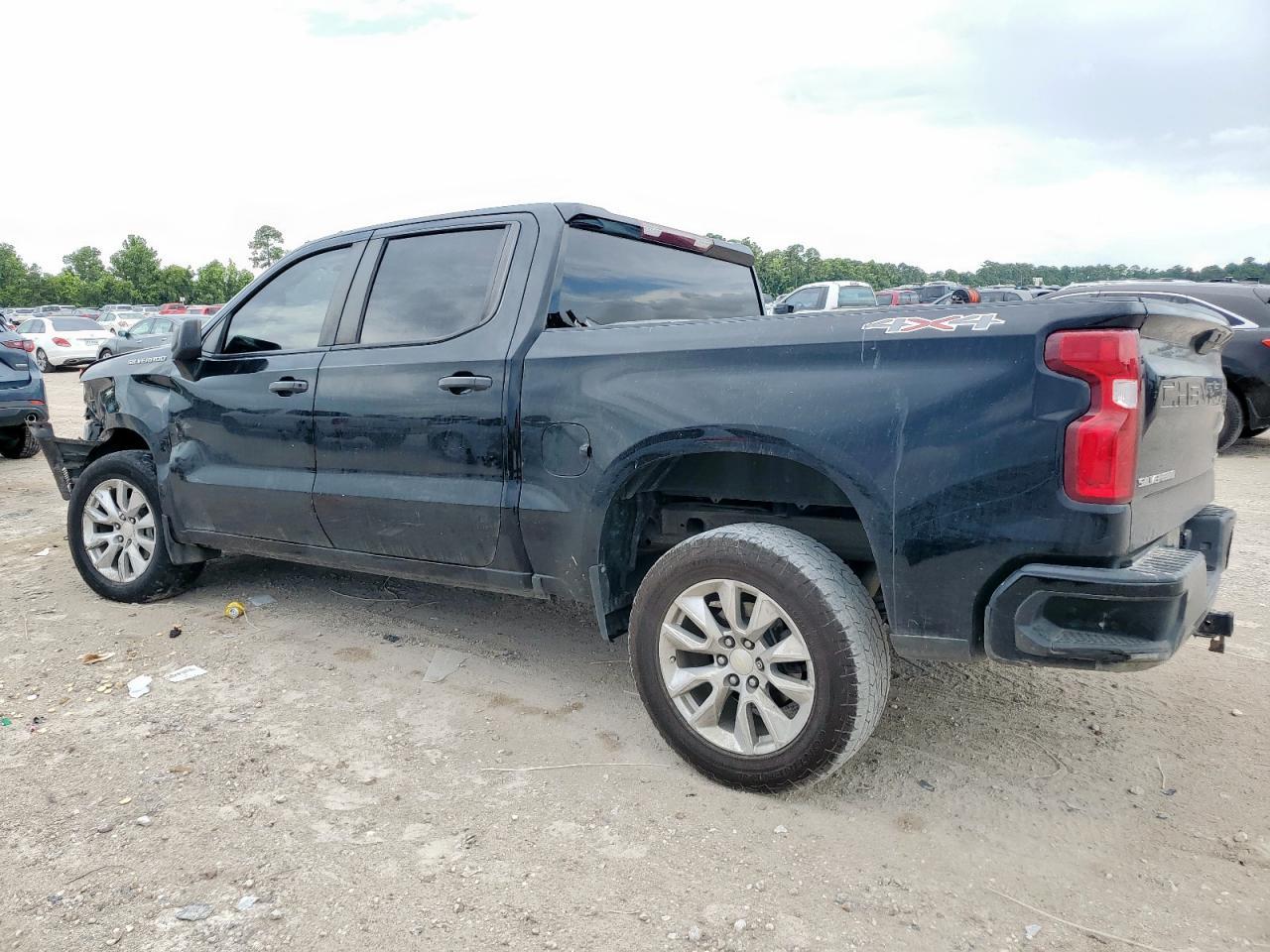 2021 CHEVROLET Silverado