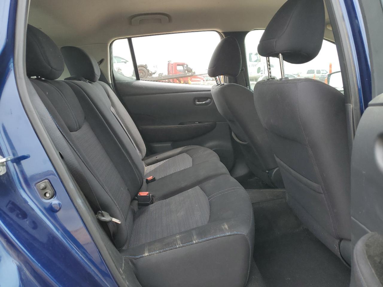 2019 NISSAN LEAF