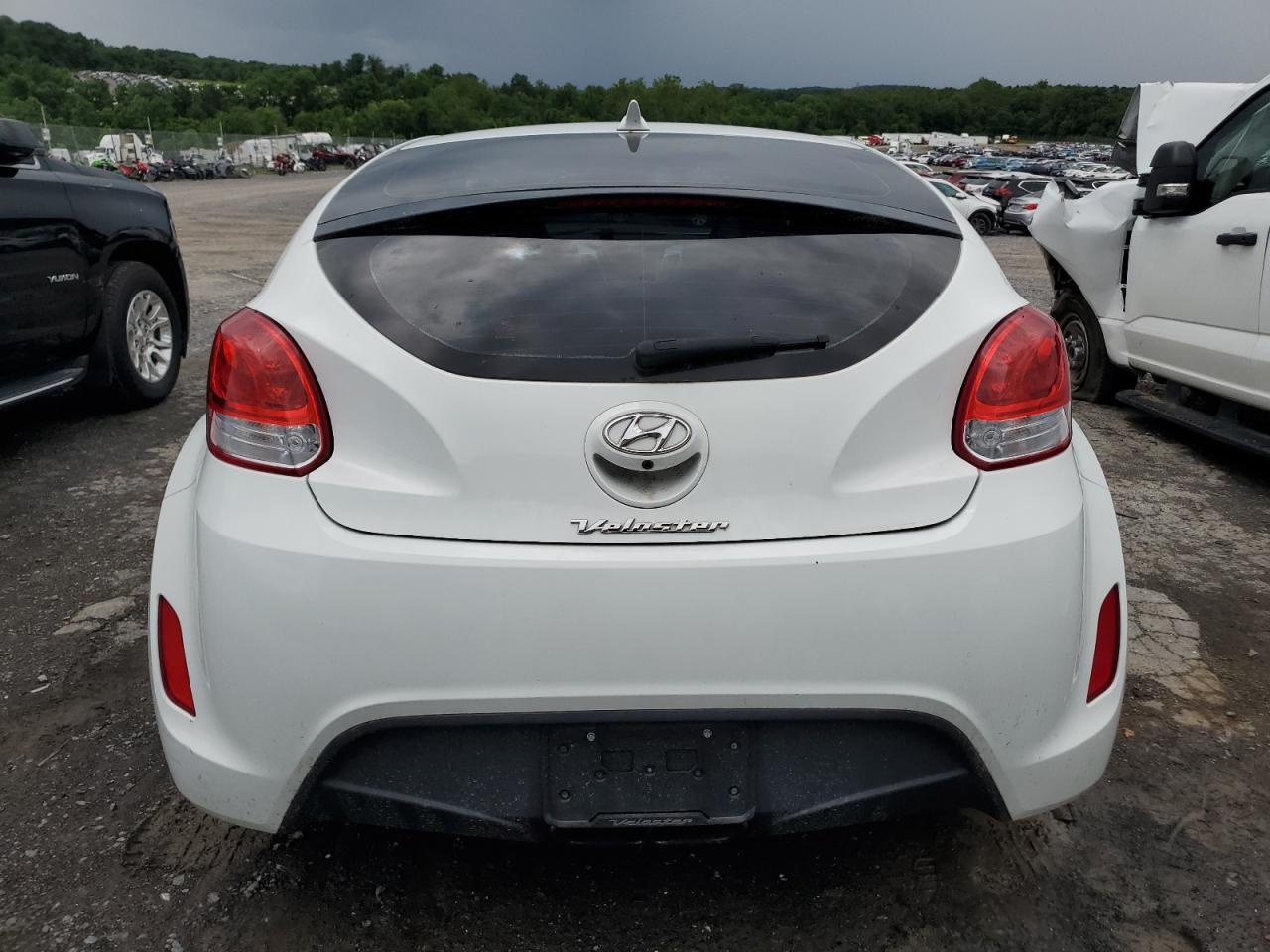 2016 HYUNDAI VELOSTER
