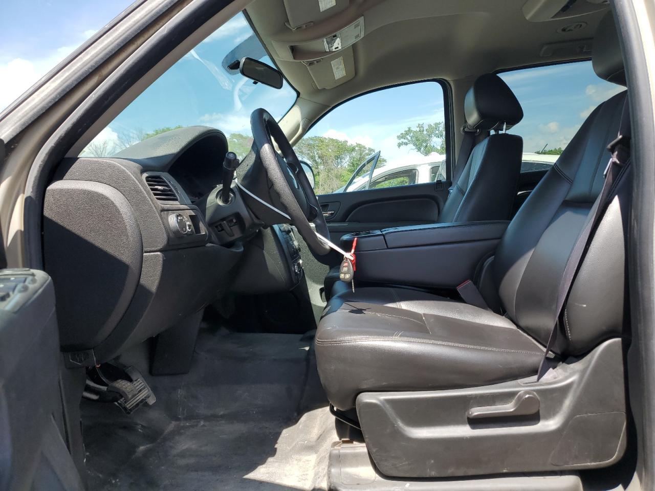 2011 CHEVROLET Suburban