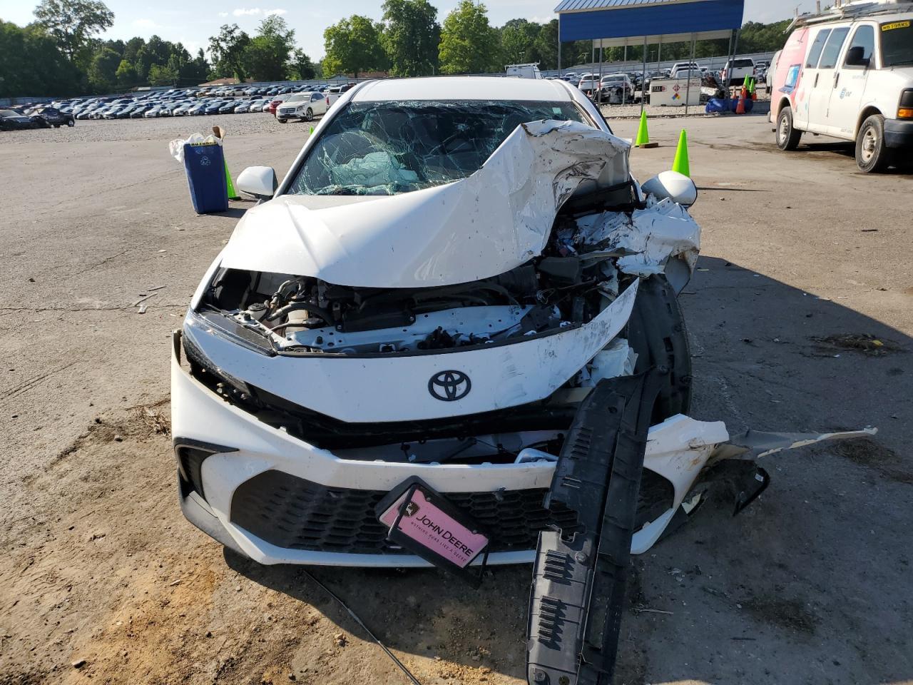 2025 TOYOTA CAMRY
