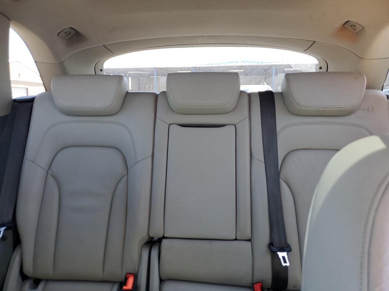 2010 AUDI Q5