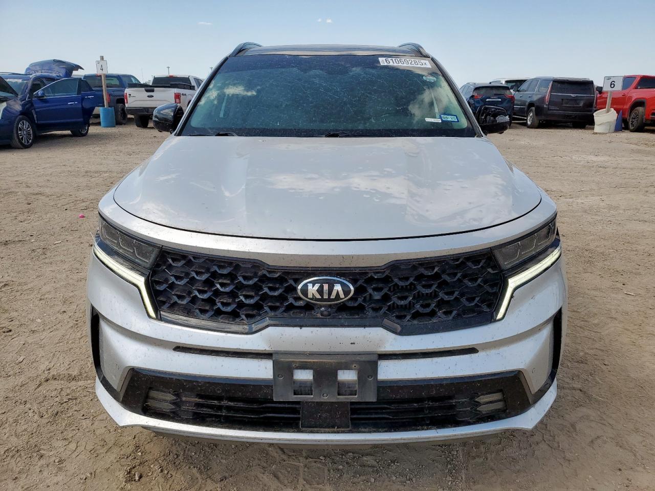 2021 KIA SORENTO
