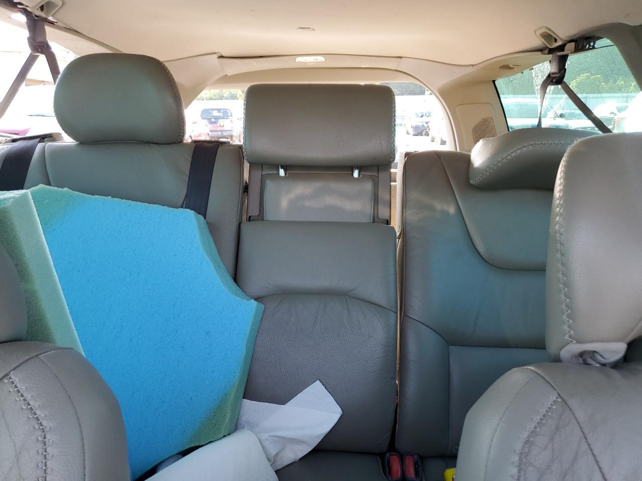 2004 VOLVO XC70
