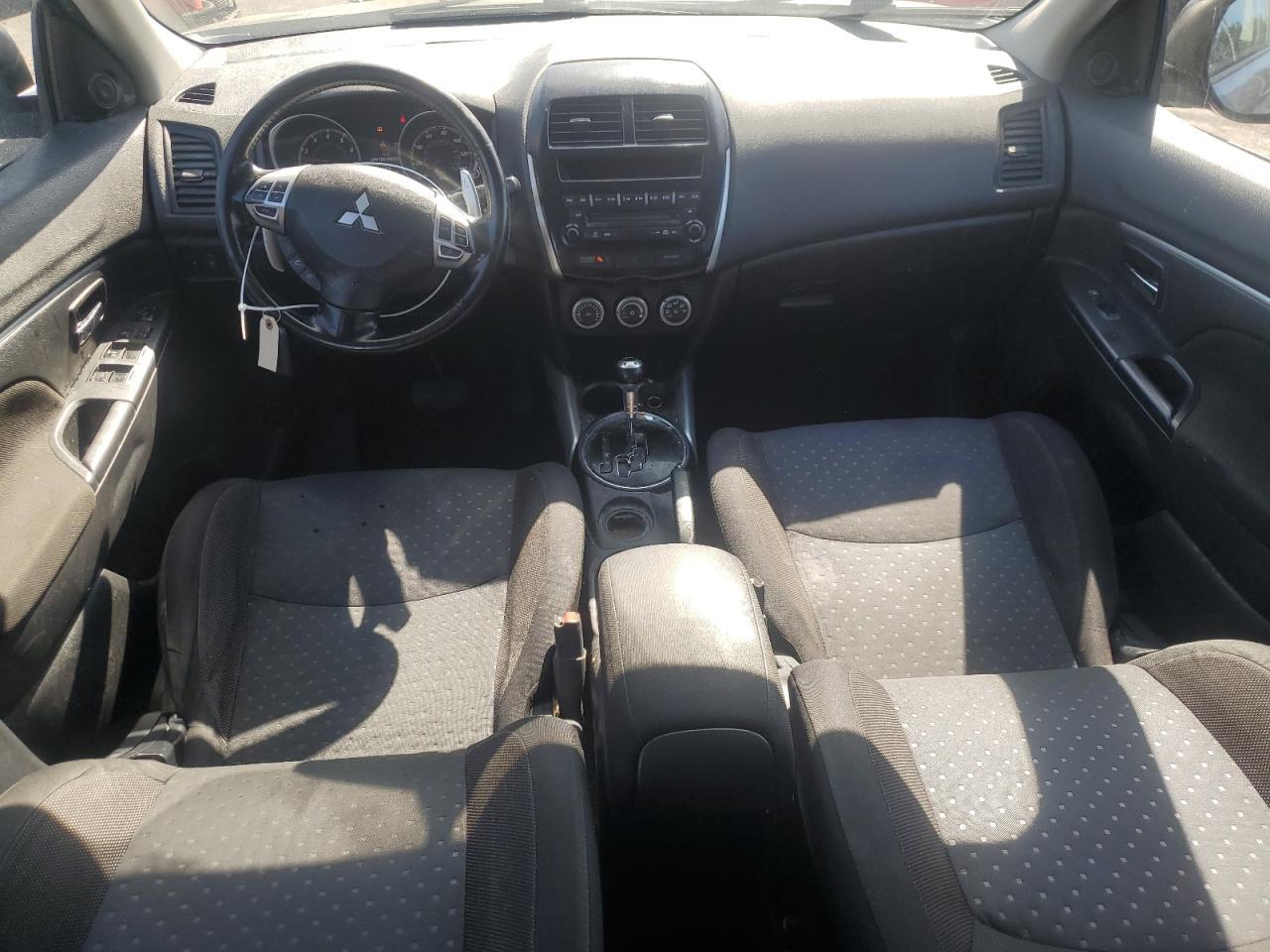 2011 MITSUBISHI outlander