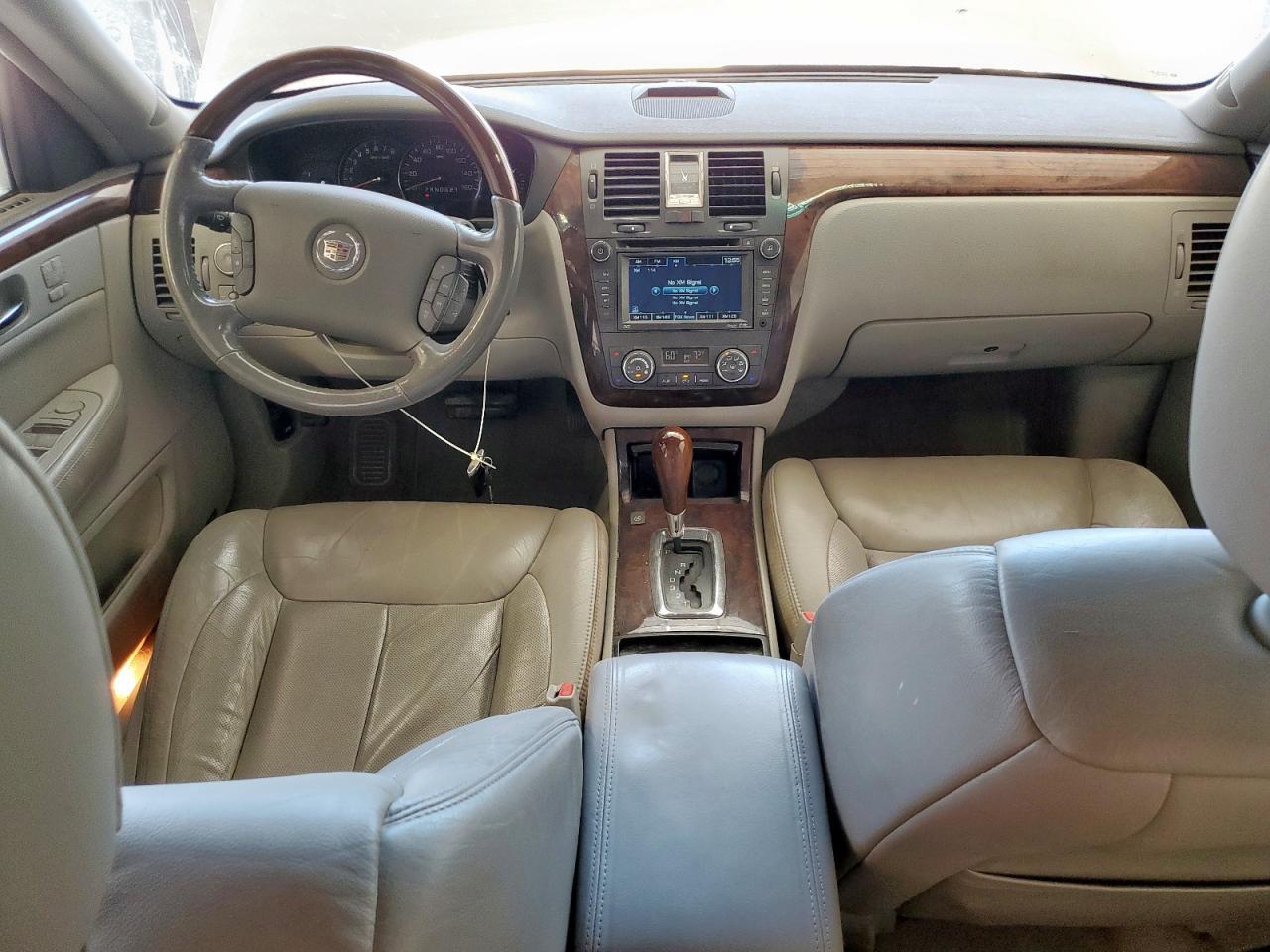2011 CADILLAC DTS