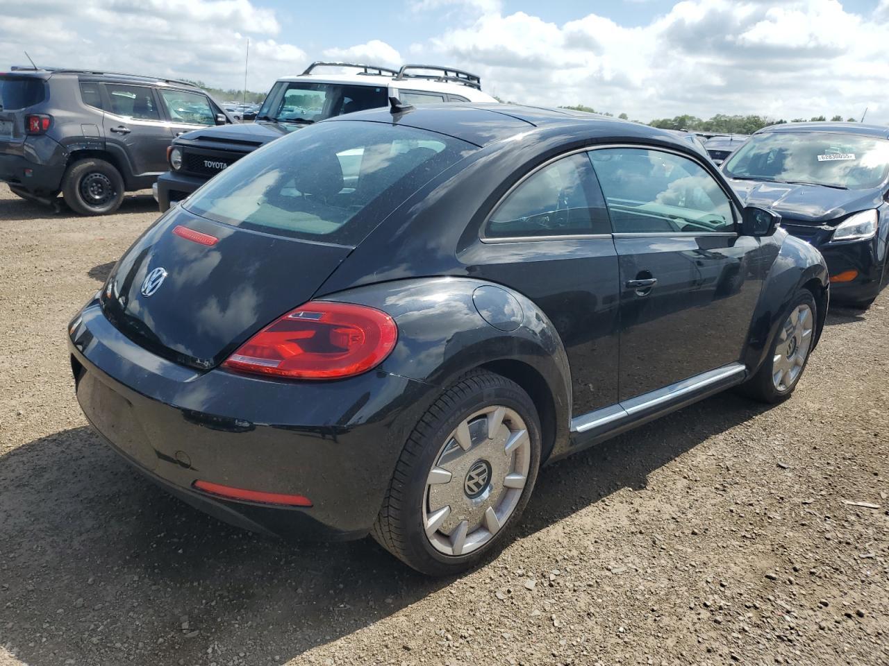 2013 VOLKSWAGEN Beetle