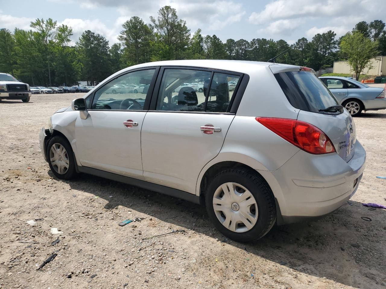 2010 NISSAN VERSA