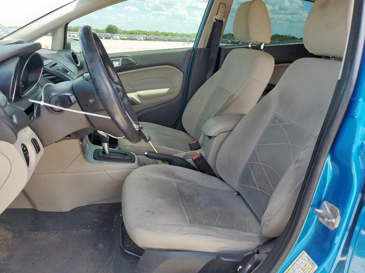 2014 FORD Fiesta