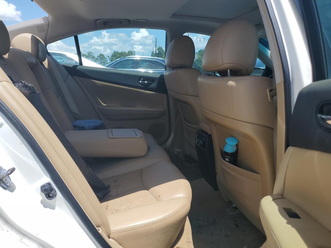 2010 NISSAN Maxima