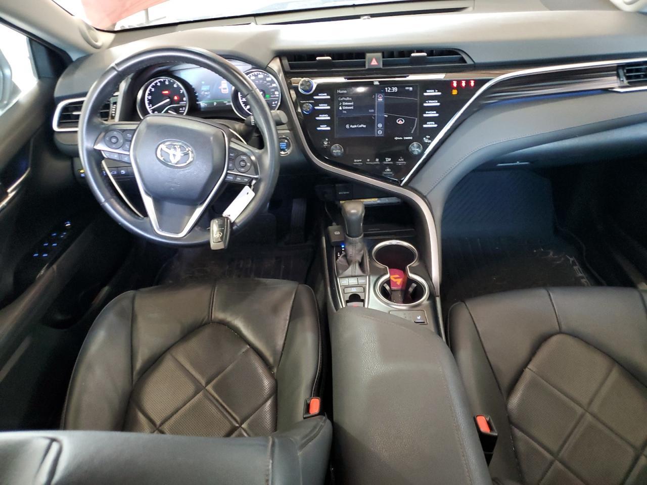 2018 TOYOTA CAMRY