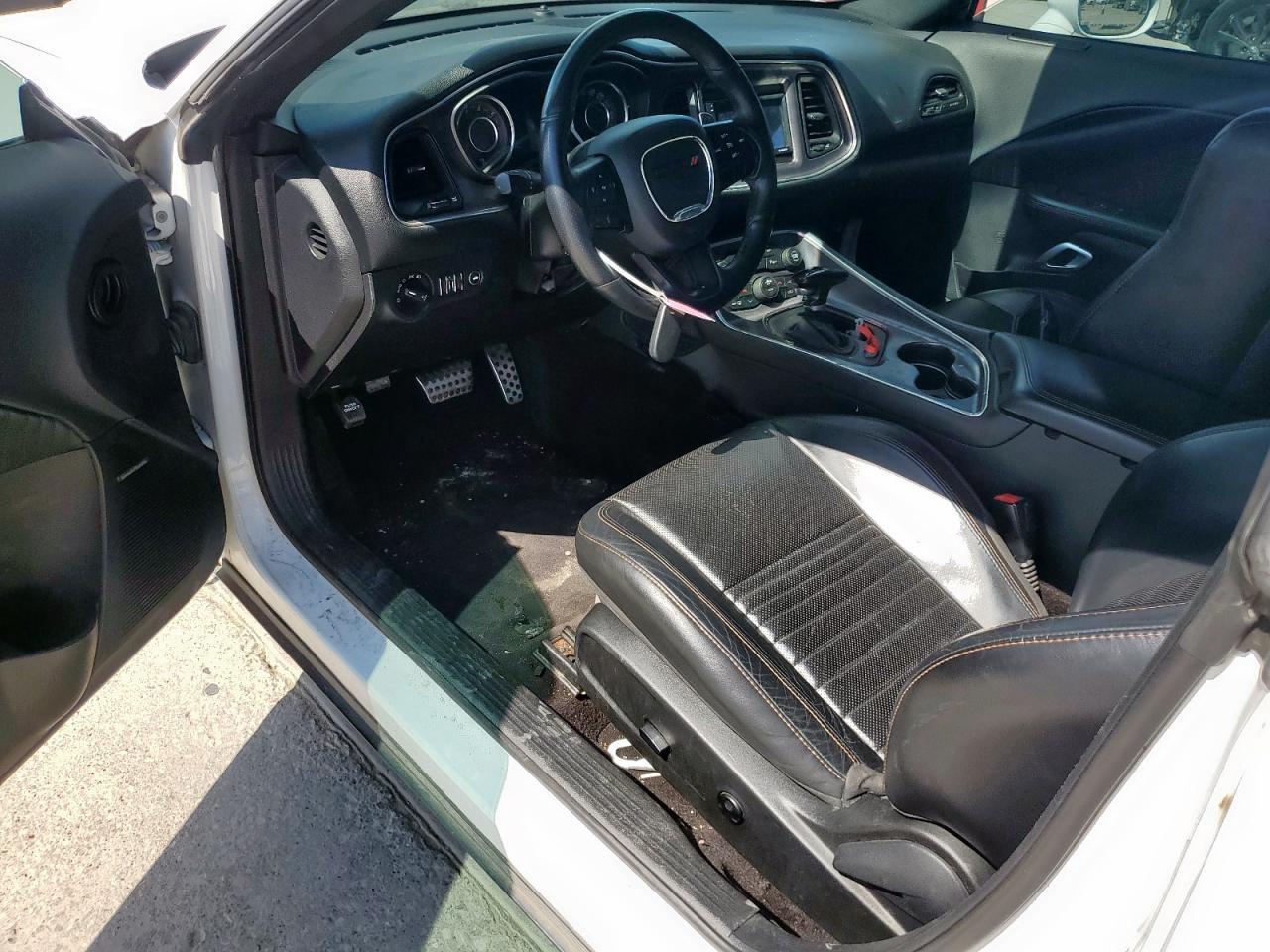 2015 DODGE Challenger