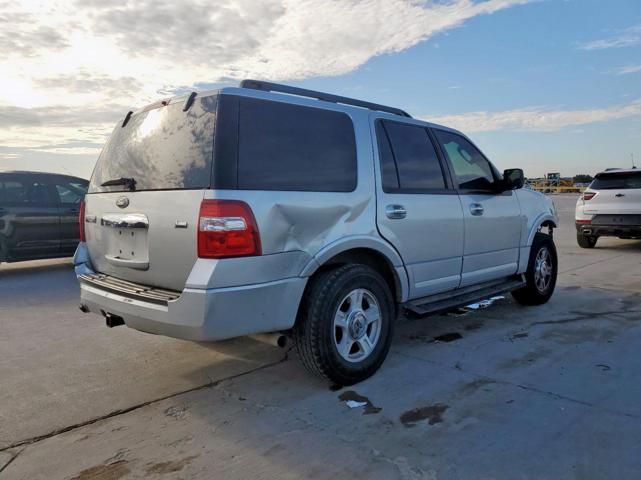 2010 FORD Expedition