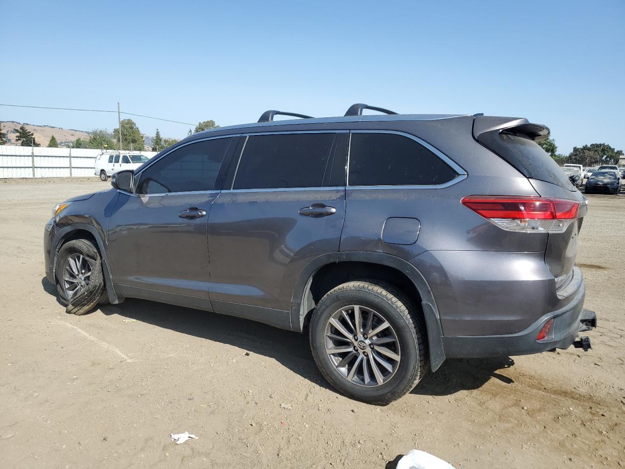 2019 TOYOTA HIGHLANDER