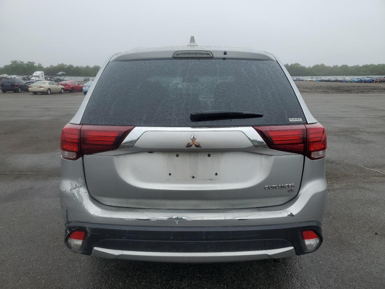 2018 MITSUBISHI outlander