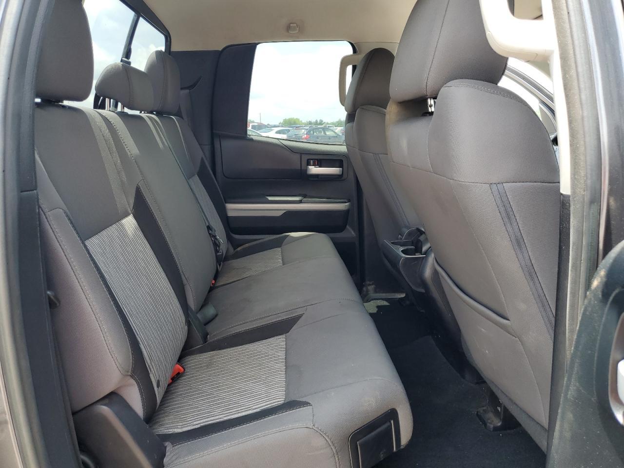 2017 TOYOTA TUNDRA