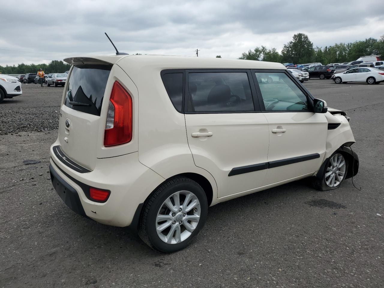 2013 KIA SOUL