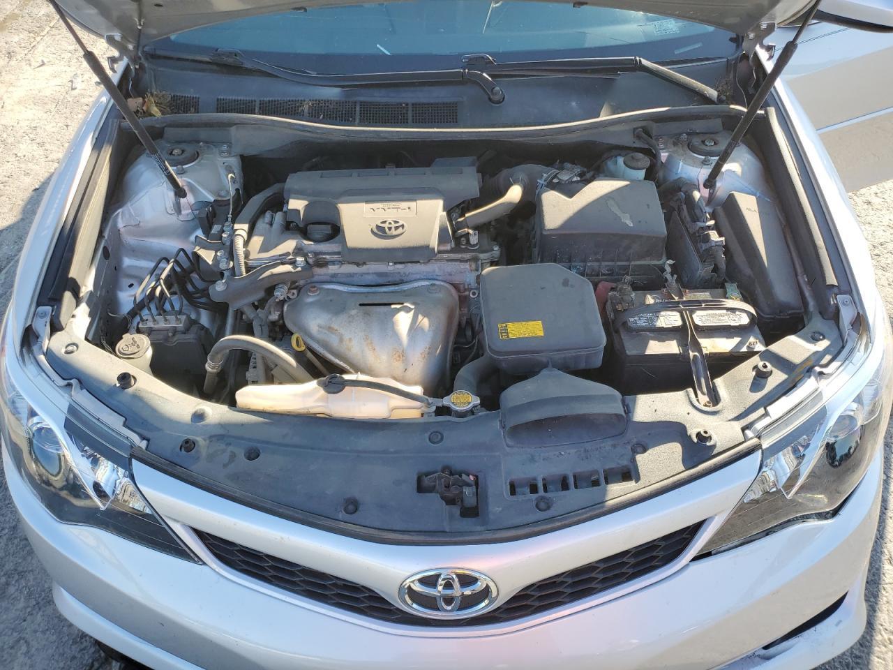 2014 TOYOTA CAMRY