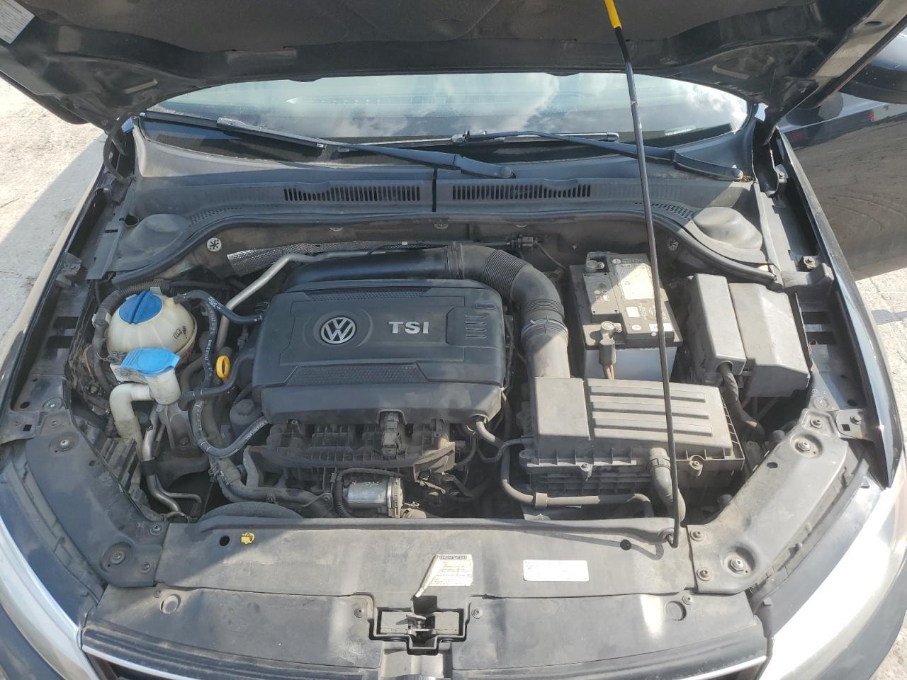 2015 VOLKSWAGEN JETTA