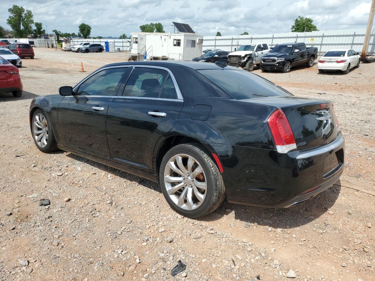 2018 CHRYSLER 300