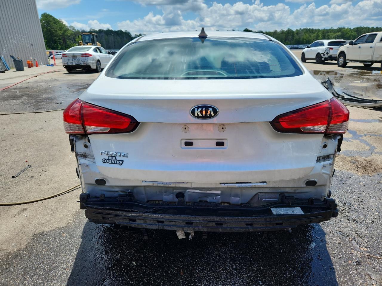 2017 KIA FORTE