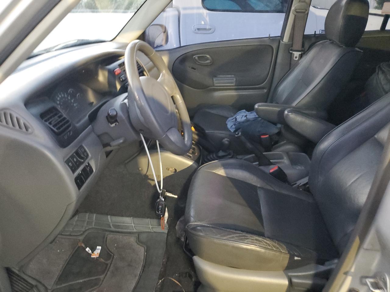 2001 SUZUKI Grand Vitara
