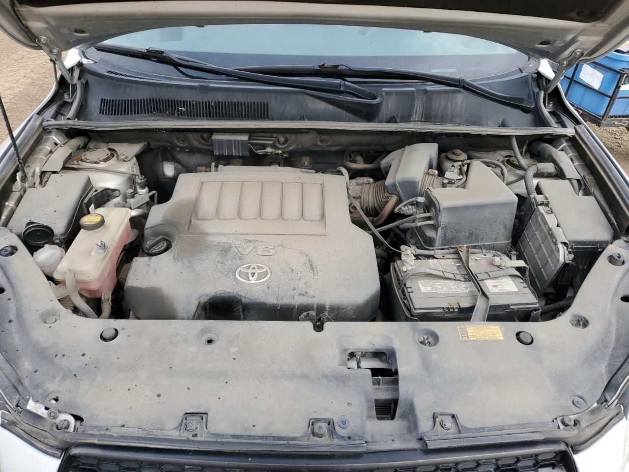 2011 TOYOTA RAV4