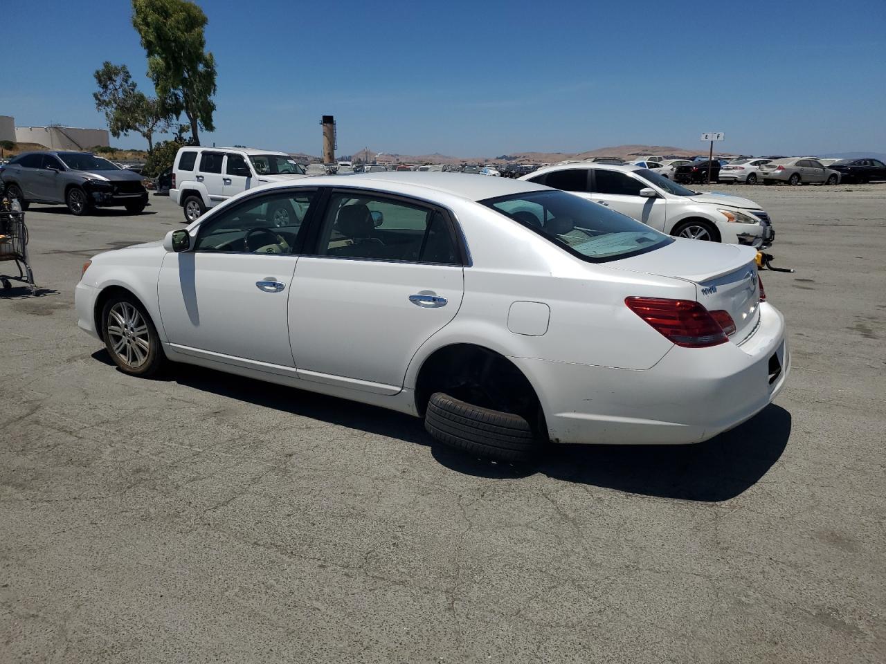 2008 TOYOTA Avalon