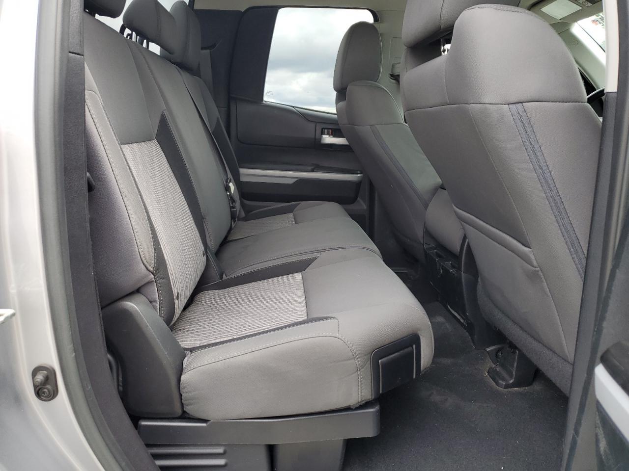 2017 TOYOTA TUNDRA