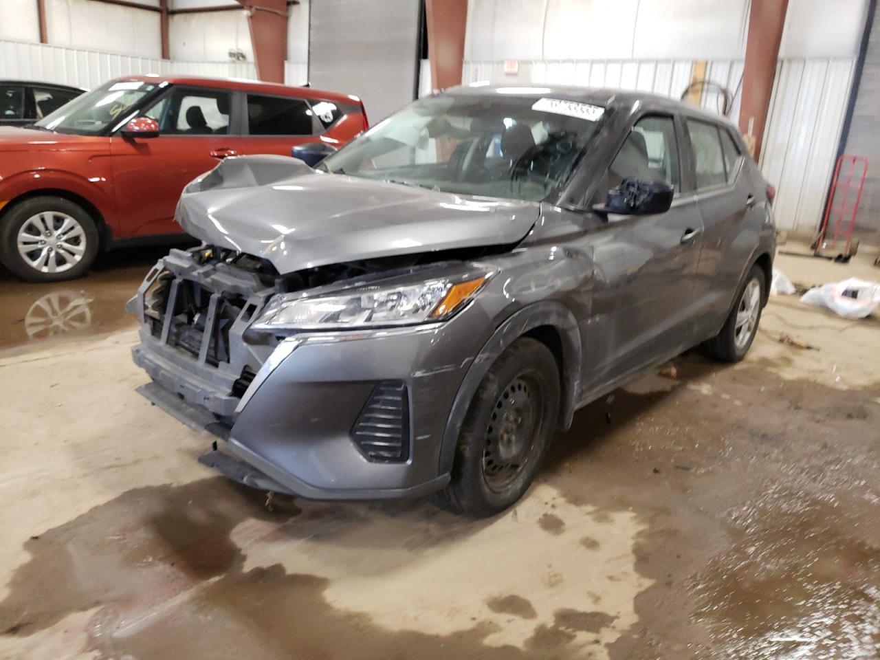 2024 NISSAN KICKS