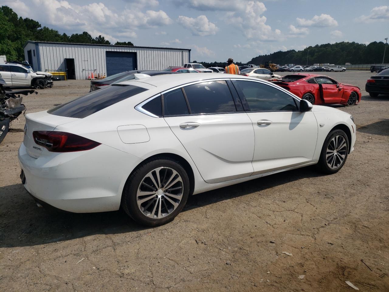 2018 BUICK Regal