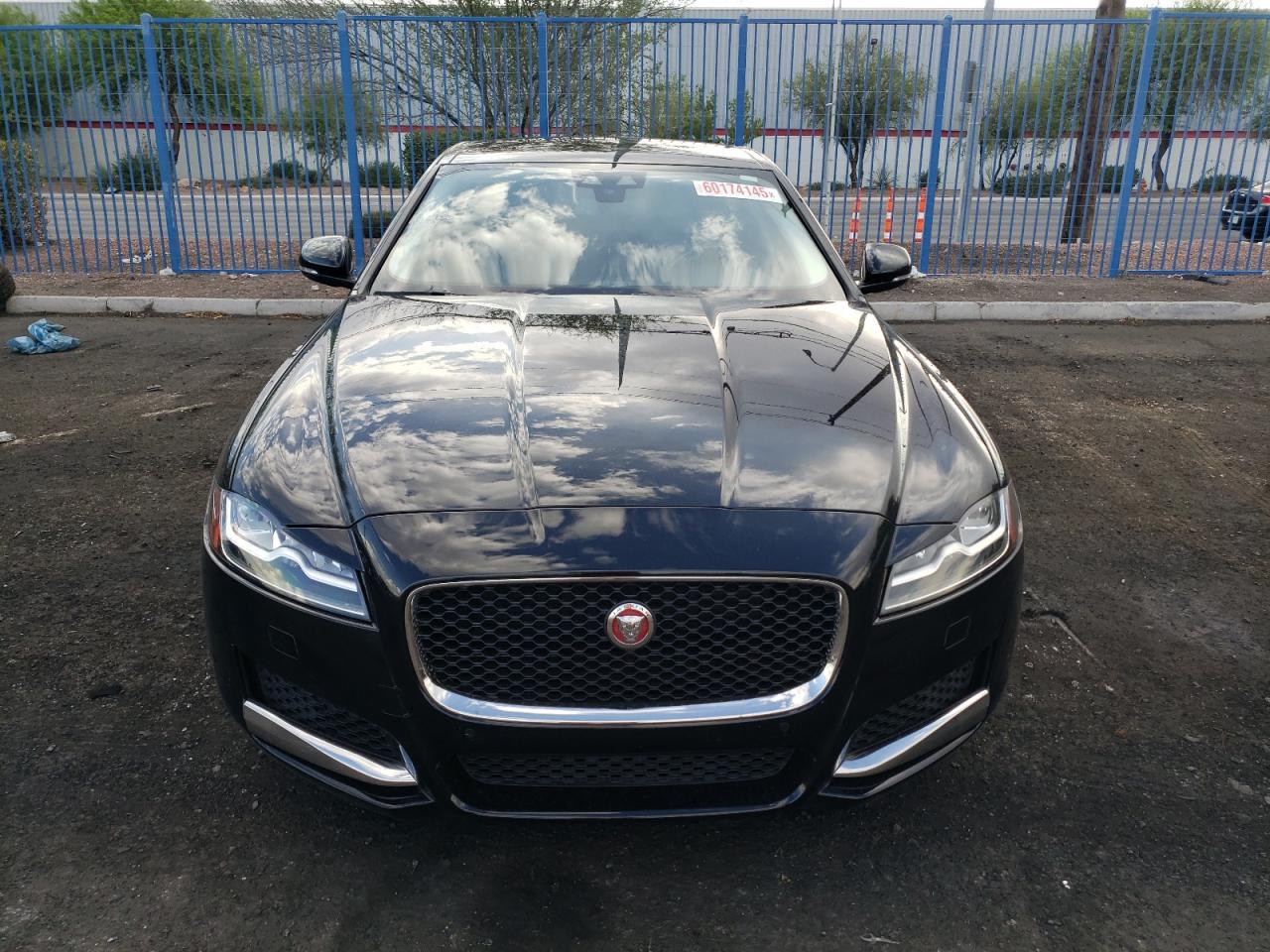 2017 JAGUAR XF