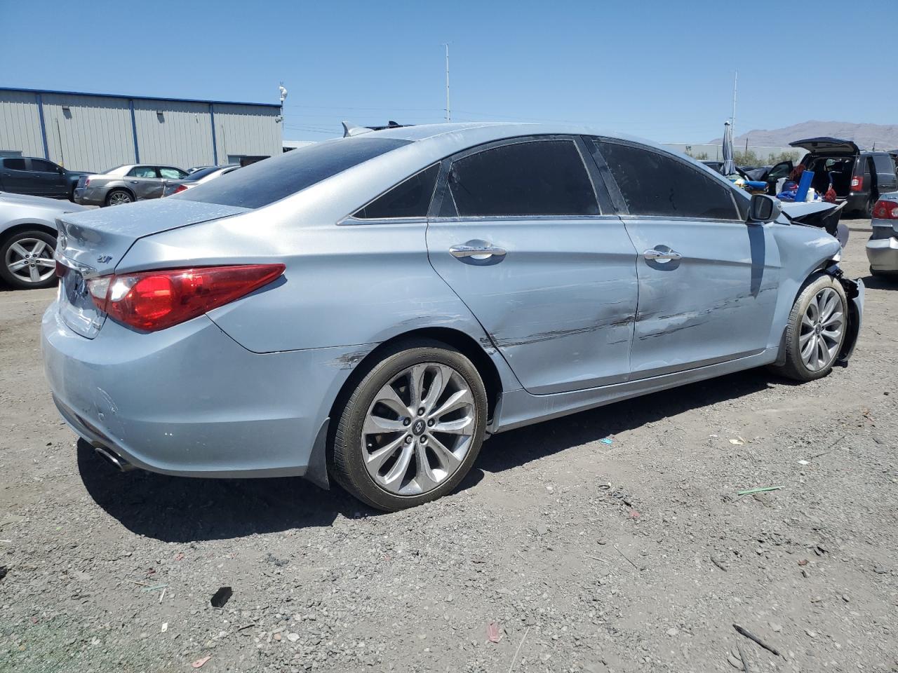 2011 HYUNDAI SONATA