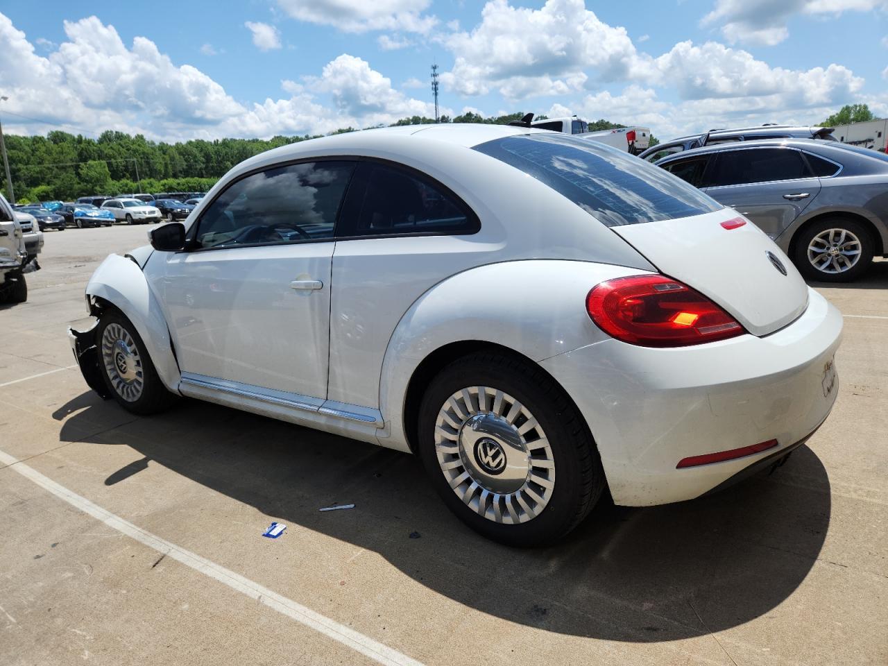 2015 VOLKSWAGEN Beetle