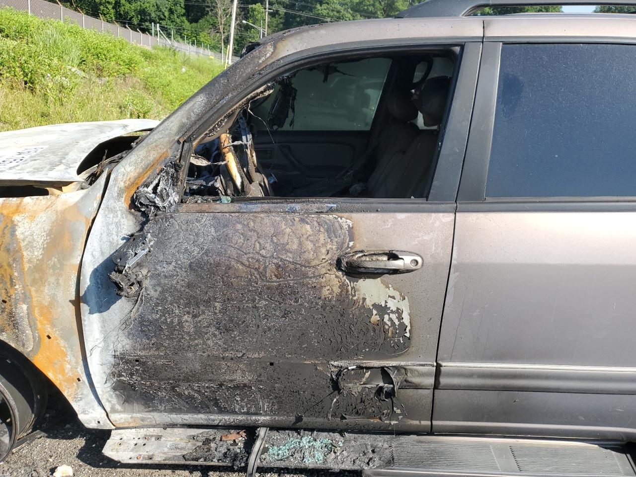 2002 TOYOTA Sequoia