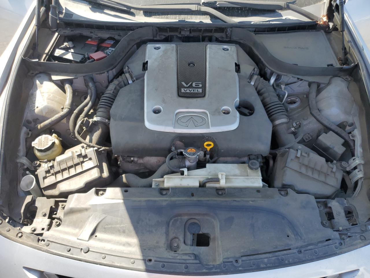 2011 INFINITI G37
