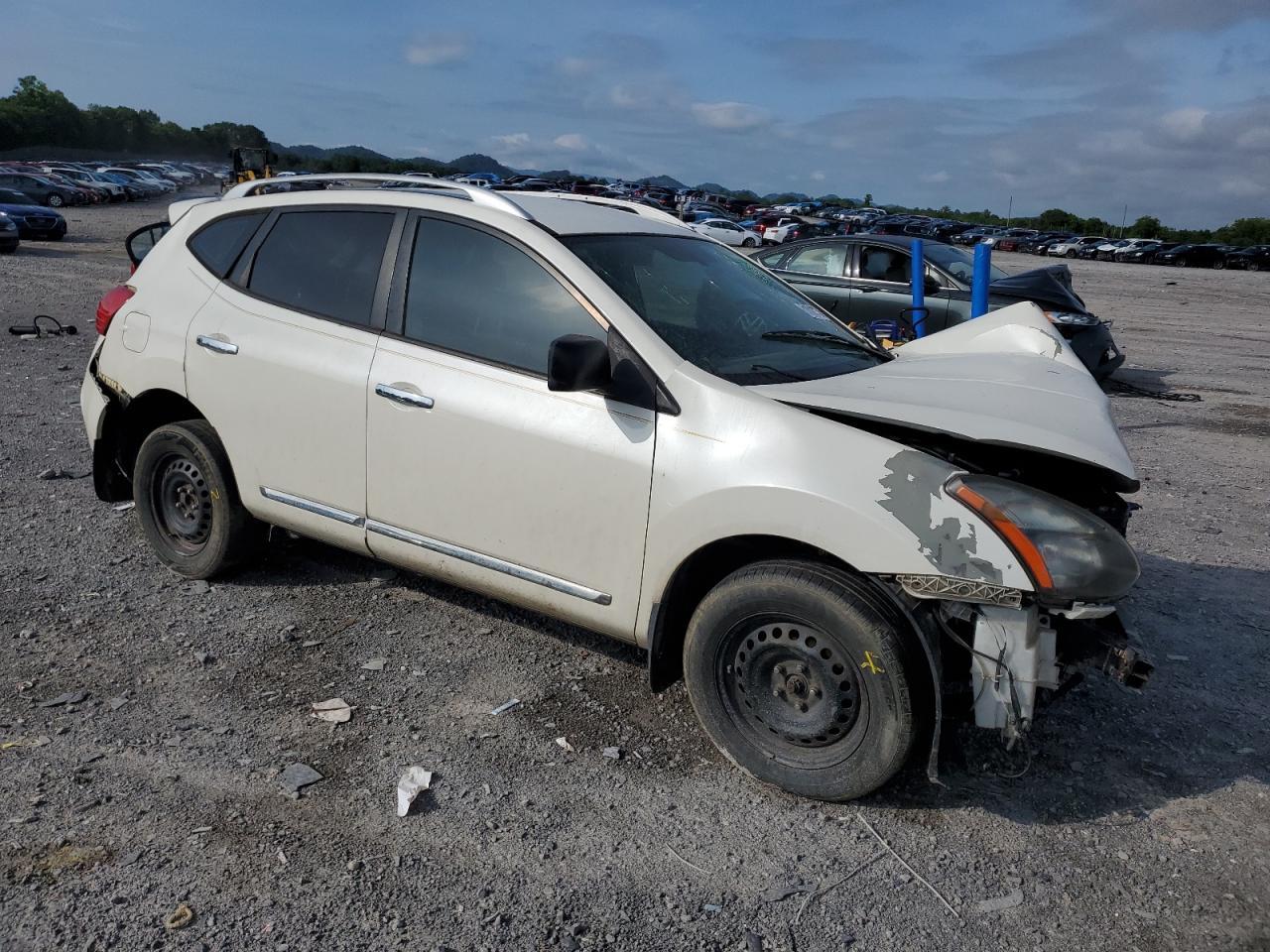 2014 NISSAN ROGUE