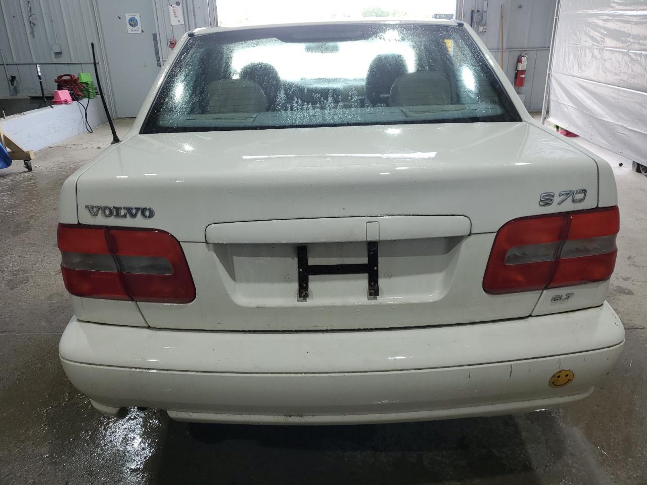 1999 VOLVO S70